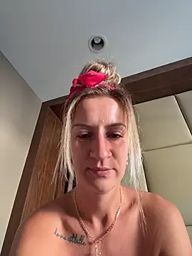 EvvaMur online show from December 4, 12:57 am