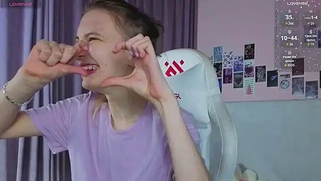 kaleriyaa  online show from April 11, 7:45 am