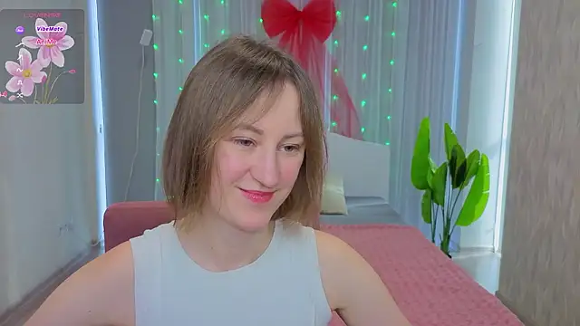 LuluChiiii online show from February 16, 9:53 am