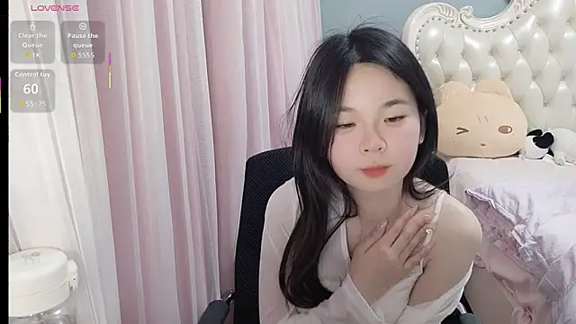 Cand0 online show from May 13, 3:29 pm