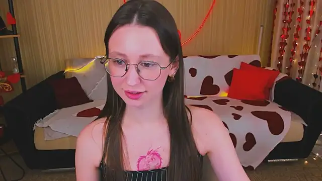 YourLovellyStory online show from February 25, 2:26 pm