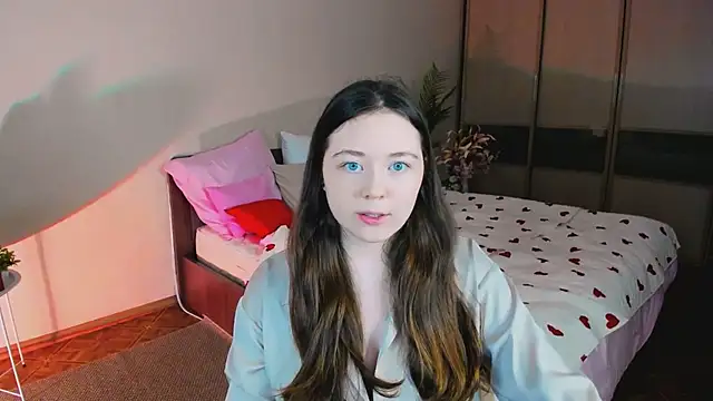 AlluringLookk online show from April 12, 4:43 pm