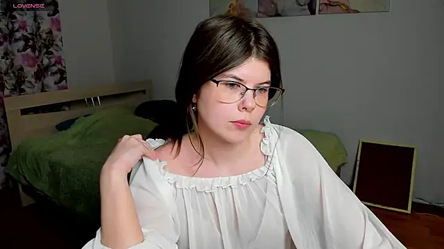 Beatrisss online show from December 17, 11:42 pm