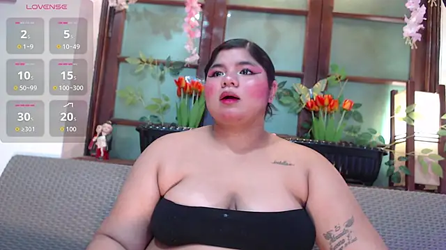 Lia Arellano online show from July 17, 7:39 pm