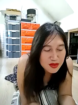 Snapshot of Romantic_Sabrina chatting on September 28, 6:20 am Romantic Sabrina online show from September 28, 6:20 am