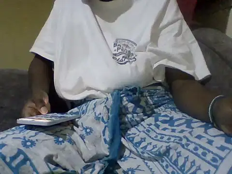 sexyonettt online show from September 9, 4:07 pm