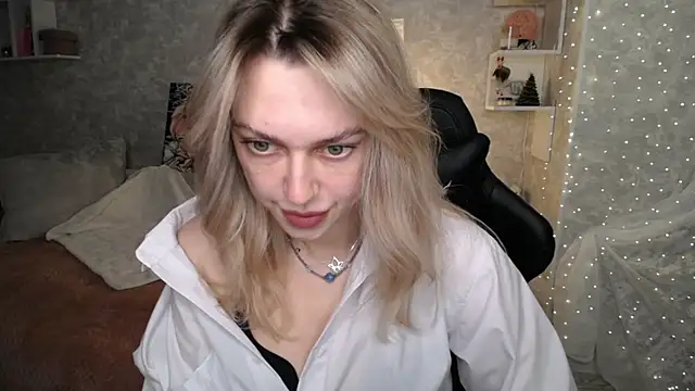 NickyAdamidi online show from January 8, 1:48 pm