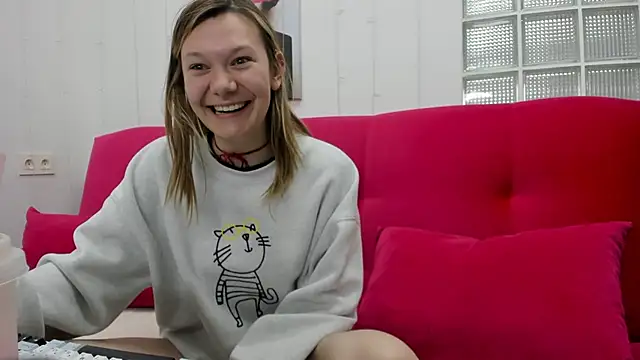 Sunny Sammy online show from April 8, 5:09 am