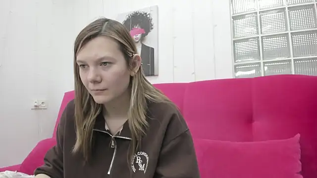 Sunny Sammy online show from April 13, 8:15 am