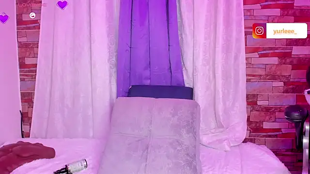 Brandy brown  online show from February 11, 11:50 pm