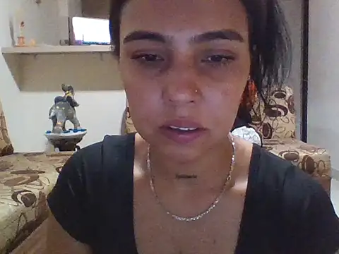 EmmaSplycer02 online show from March 27, 4:47 am