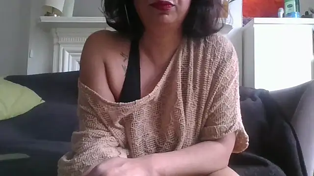 Tara-Kandy online show from May 30, 6:59 pm
