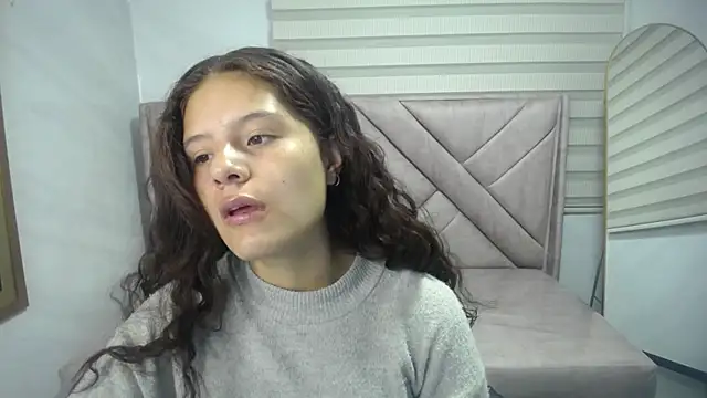 Velvet Moon V online show from October 7, 1:04 pm