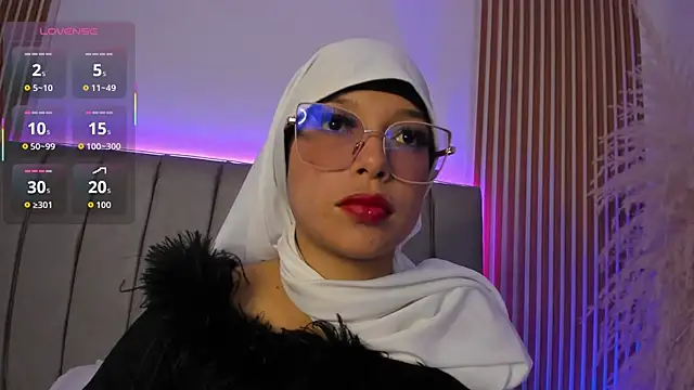 naishaa  online show from November 27, 6:44 pm