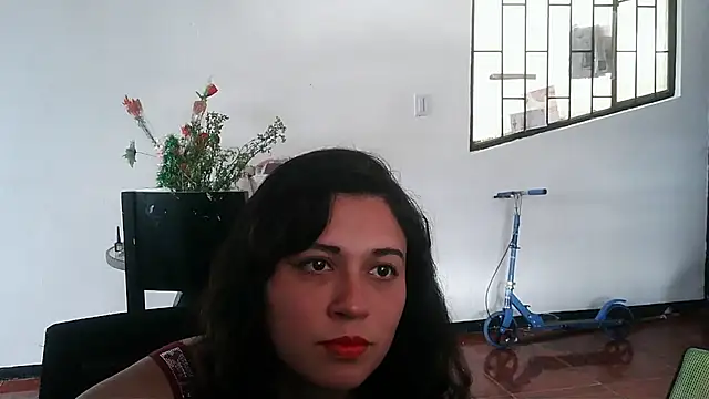 MiaRobertz  online show from June 11, 7:43 pm