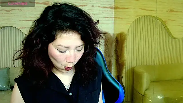 valentina r  online show from March 27, 3:41 am