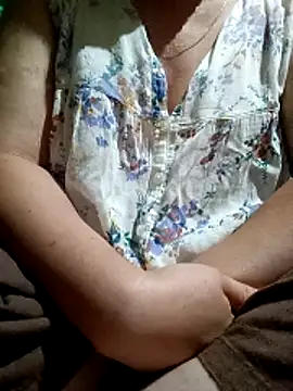 babyjunee12 online show from May 11, 3:40 pm