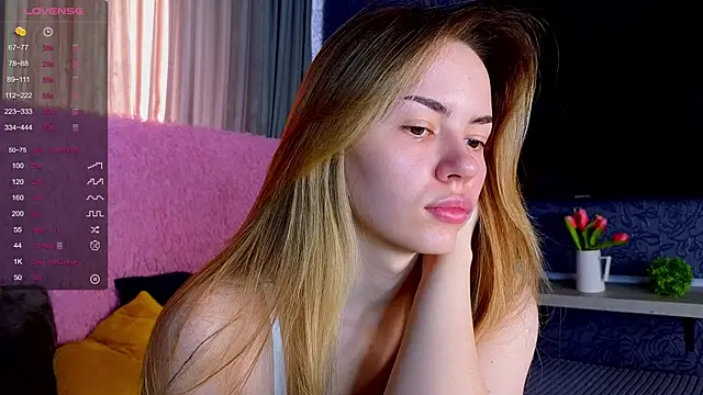 telari0l0ve online show from September 25, 8:46 am