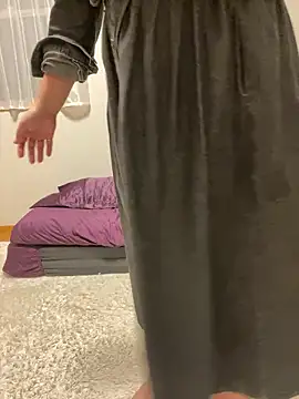 h415a812 online show from October 15, 3:03 pm