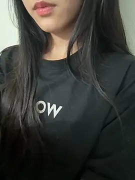 Snapshot of Desi_sara chatting on October 24, 3:46 am Desi sara online show from October 24, 3:46 am