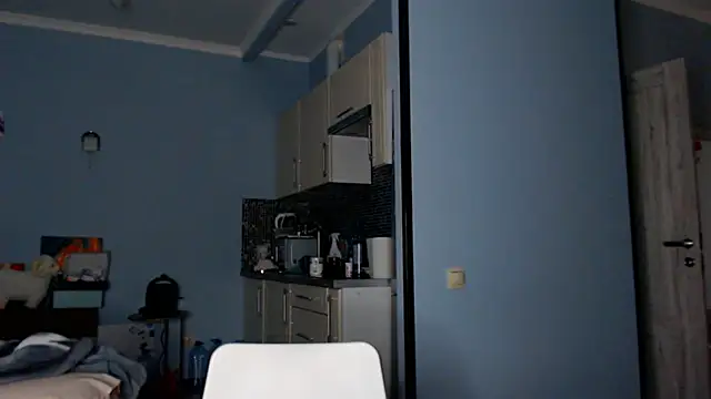 NikiWhite online show from October 16, 5:15 pm