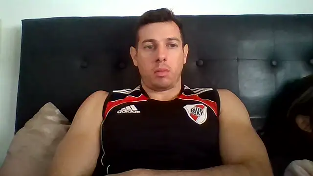 luca23millo90 online show from October 29, 6:21 pm