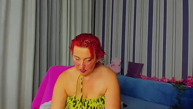 MilanaAlvis online show from November 8, 2:00 pm