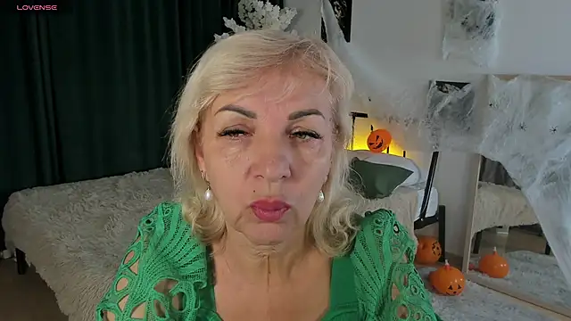 LiliaMoons online show from October 29, 9:46 am