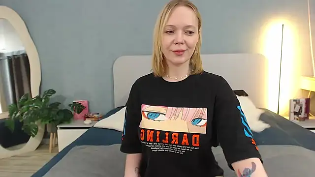 Natalee Love online show from February 3, 11:40 pm