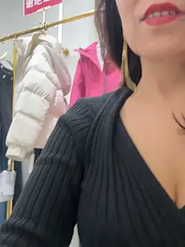 anna yngs online show from November 9, 11:17 am