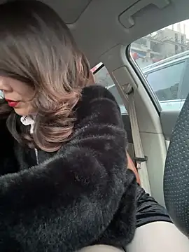 anna yngs online show from November 4, 9:47 am