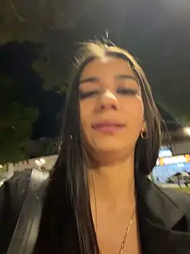 -juicy  online show from February 9, 12:02 am