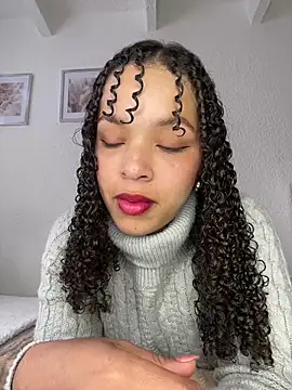 Yasmin777  online show from March 27, 5:13 pm