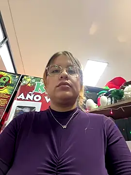 iamlucy online show from November 12, 10:08 pm