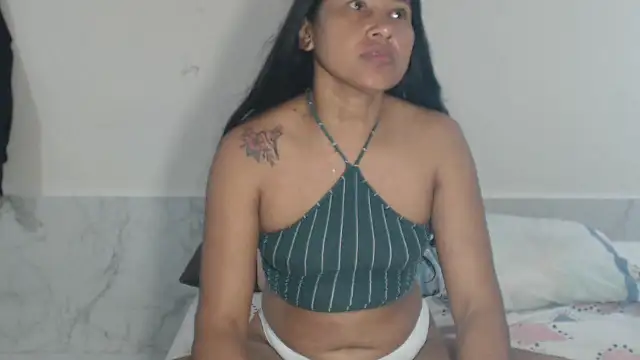 PERLA BLACK  online show from January 7, 5:33 am