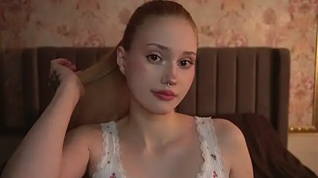 TaliaGreen online show from October 25, 1:35 am