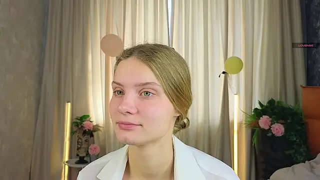 SoftBliss online show from October 8, 6:51 am