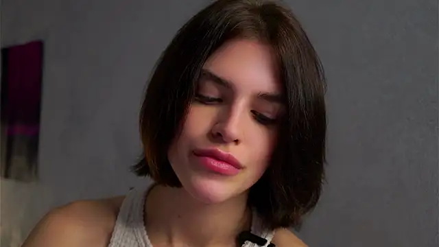 EleneButton online show from February 6, 1:42 am