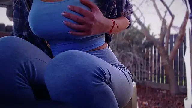 Yourguiltypassionn online show from November 22, 11:02 am