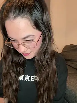 liloush   online show from March 23, 9:54 pm