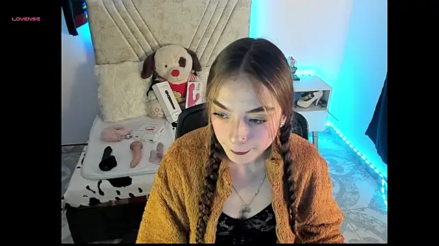 Mia Victoria22 online show from April 25, 3:42 am