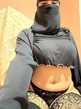  Laiali  online show from November 19, 12:27 pm