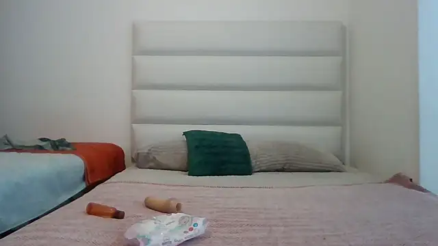 SexyNonnyy online show from February 6, 5:11 am