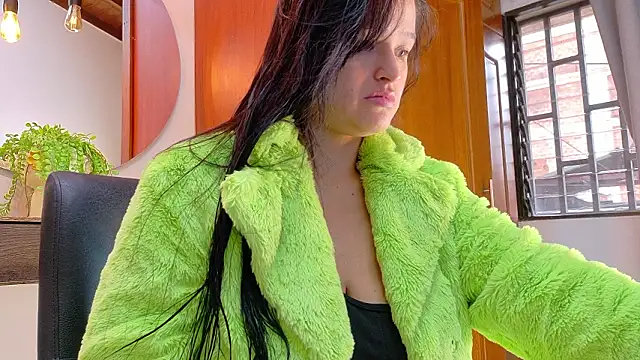 Jennifer Vega1 online show from February 15, 9:36 pm