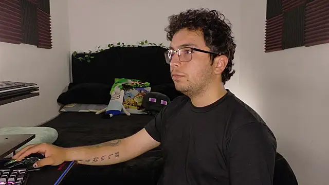 Conor Taylor online show from April 14, 2:39 pm