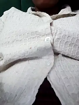 Snapshot of kissujaan chatting on October 9, 12:53 pm kissujaan online show from October 9, 12:53 pm