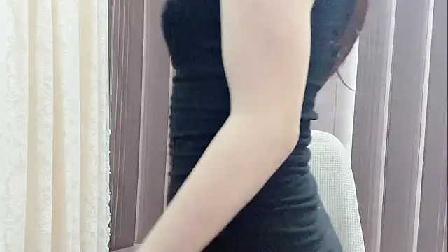 Shenlly online show from March 2, 7:15 am