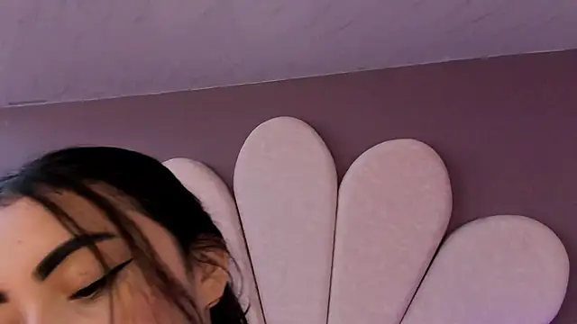 NickandAbby  online show from November 26, 12:28 pm