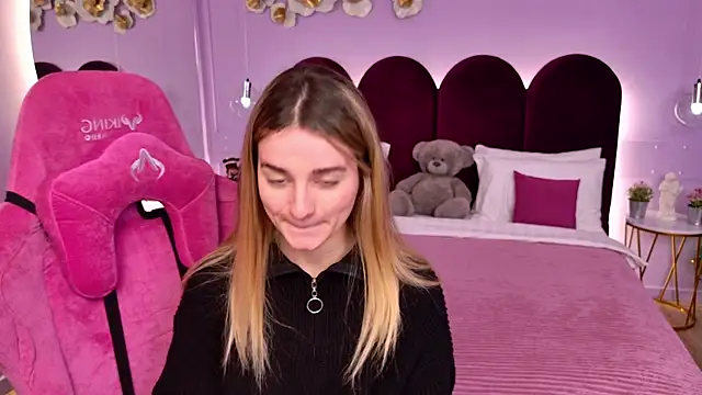 SweetyLicky online show from December 17, 4:22 pm