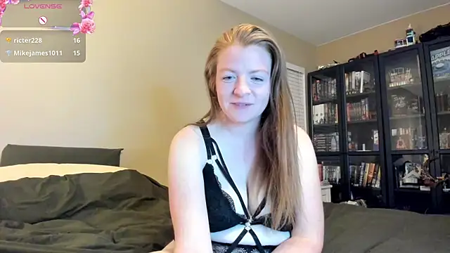 LndsyR90 online show from December 20, 4:38 am